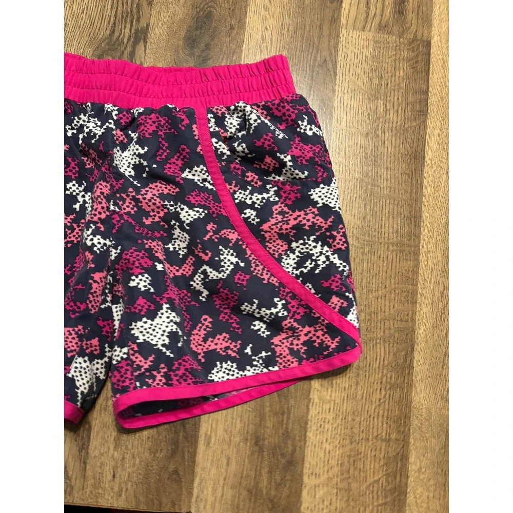 Columbia Sportswear Shorts Girls Size L 14/16 Pink Pixel Camo Omni-Shade Shorts